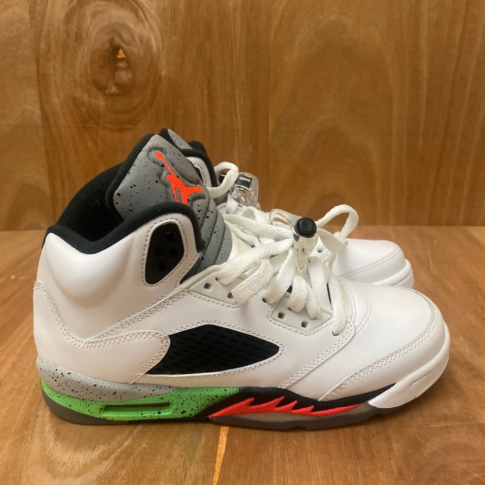 Jordan Retro 4 poison green